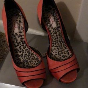 Qupid orange open toes heels